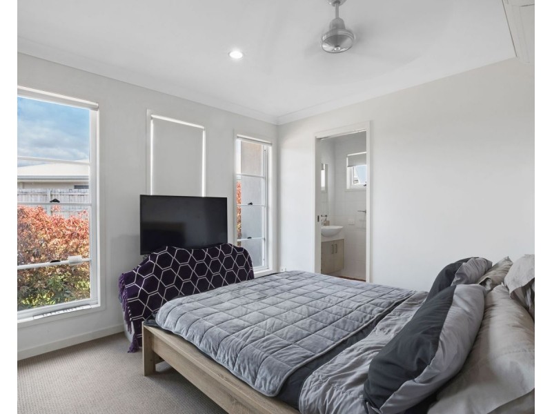 1/12 Sadlier Street, Walkerston QLD 4751