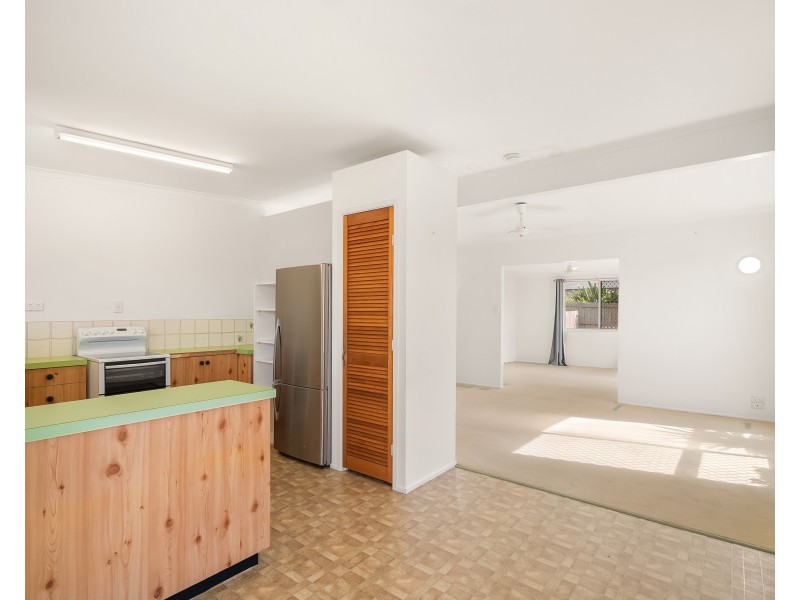 2 Dixon Court, Beaconsfield QLD 4740