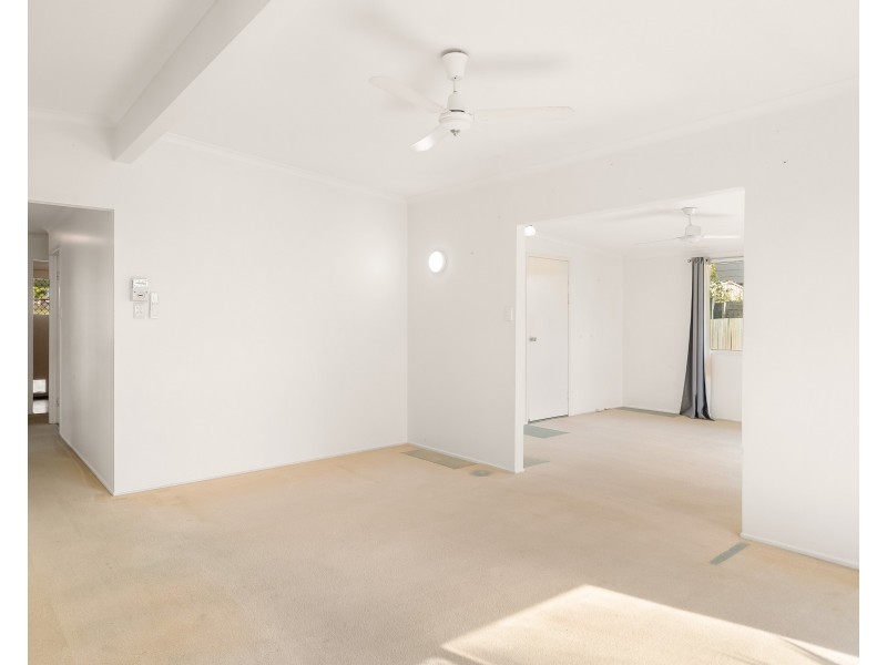 2 Dixon Court, Beaconsfield QLD 4740
