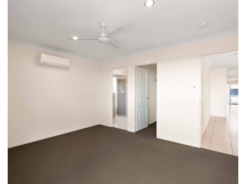24 Trinity Parade, Blacks Beach QLD 4740