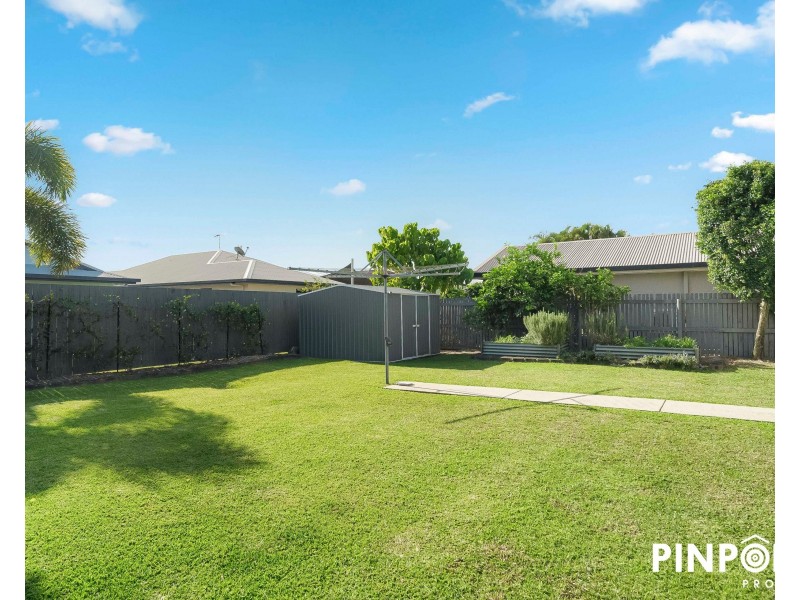 18 Victor Avenue, Glenella QLD 4740