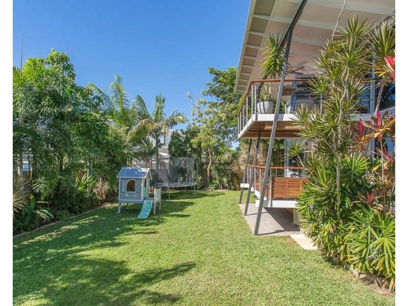 17 Coral Ridge Drive, Eimeo QLD 4740