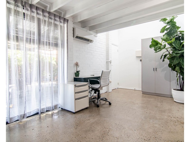 2/349 Alfred Street, Mackay QLD 4740