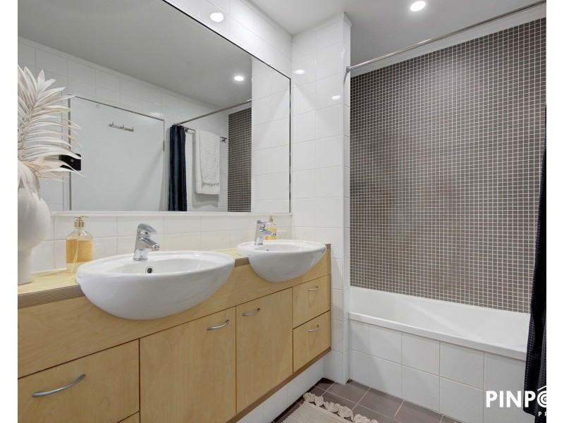17 Coral Ridge Drive, Eimeo QLD 4740