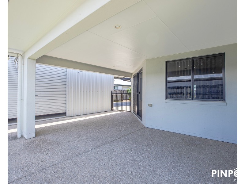 7 Lancaster Way, Ooralea QLD 4740
