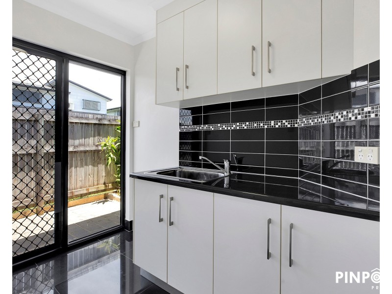 7 Lancaster Way, Ooralea QLD 4740