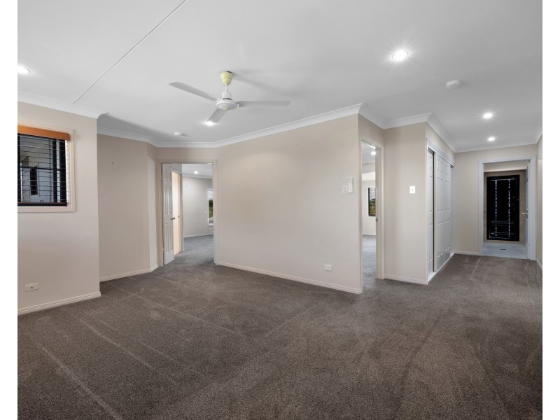 53 Hicks Road, Glenella QLD 4740