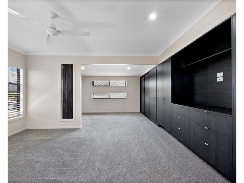 53 Hicks Road, Glenella QLD 4740