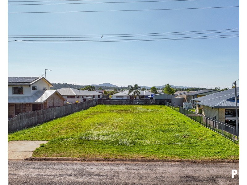 5 Cemetery Road, Sarina QLD 4737