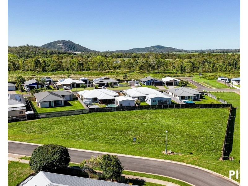 3-7 Reef Drive, Sarina QLD 4737