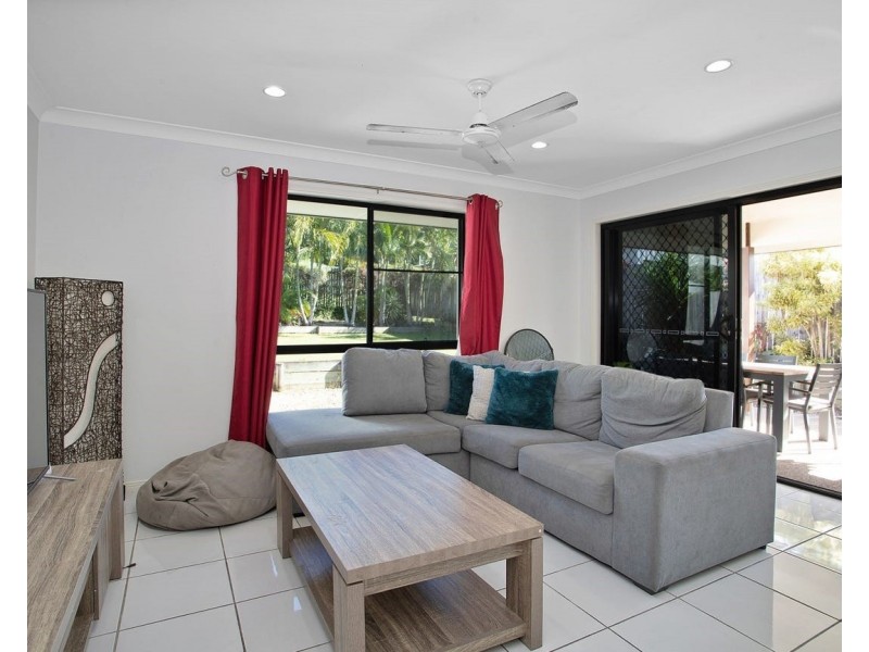 2/78 West Street, Sarina QLD 4737