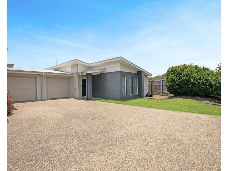 2/12 Sadlier Street, Walkerston QLD 4751