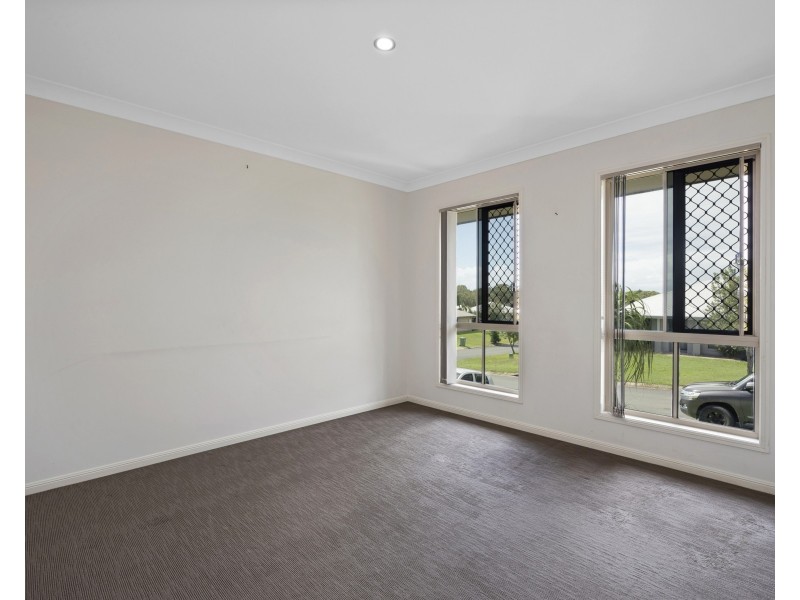 12 Highcrest Court, Bucasia QLD 4750