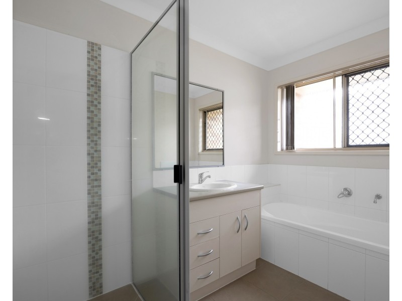 12 Highcrest Court, Bucasia QLD 4750