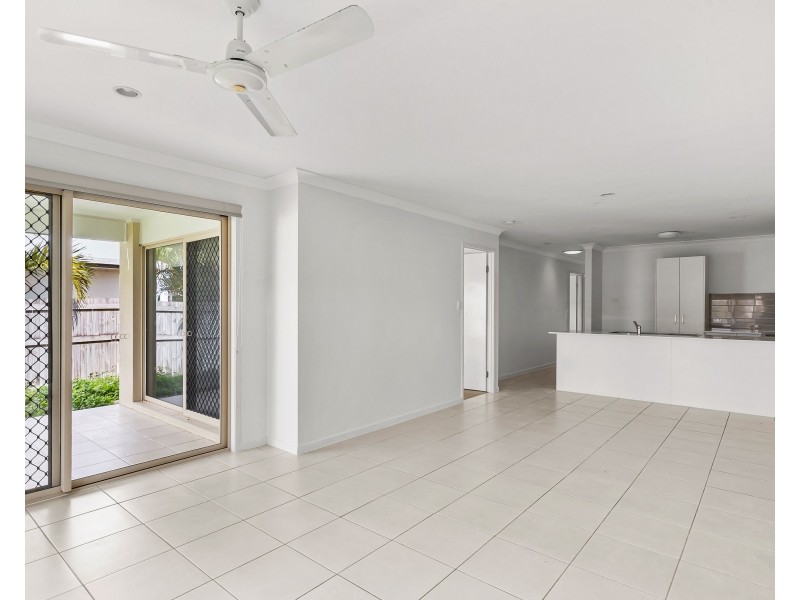 4A Azure Drive, Rural View QLD 4740