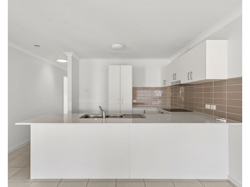 4A Azure Drive, Rural View QLD 4740
