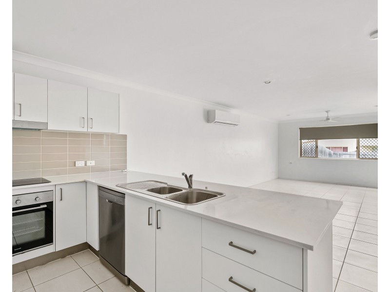 4A Azure Drive, Rural View QLD 4740