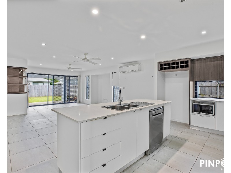 25 Primavera Boulevard, Beaconsfield QLD 4740