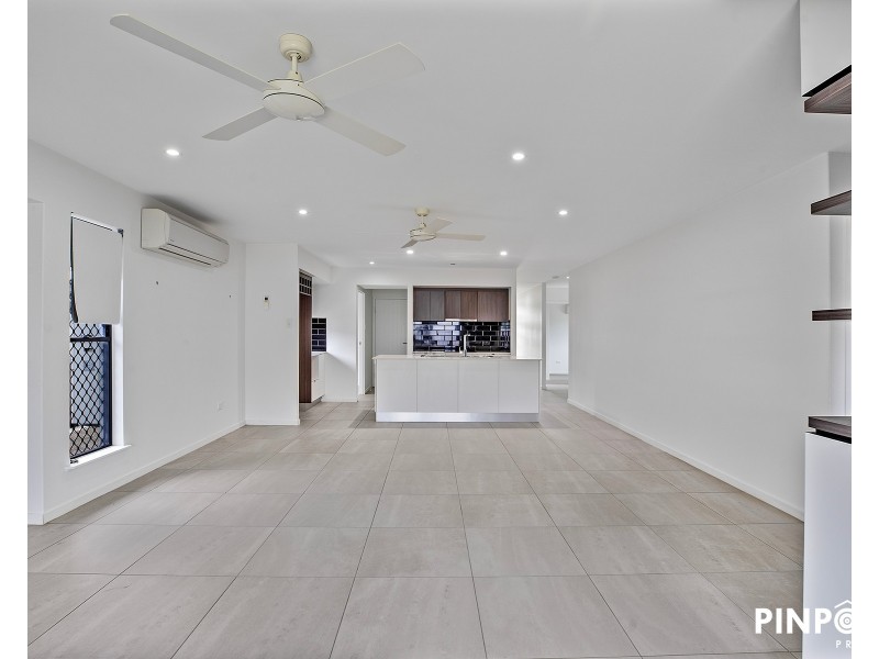 25 Primavera Boulevard, Beaconsfield QLD 4740