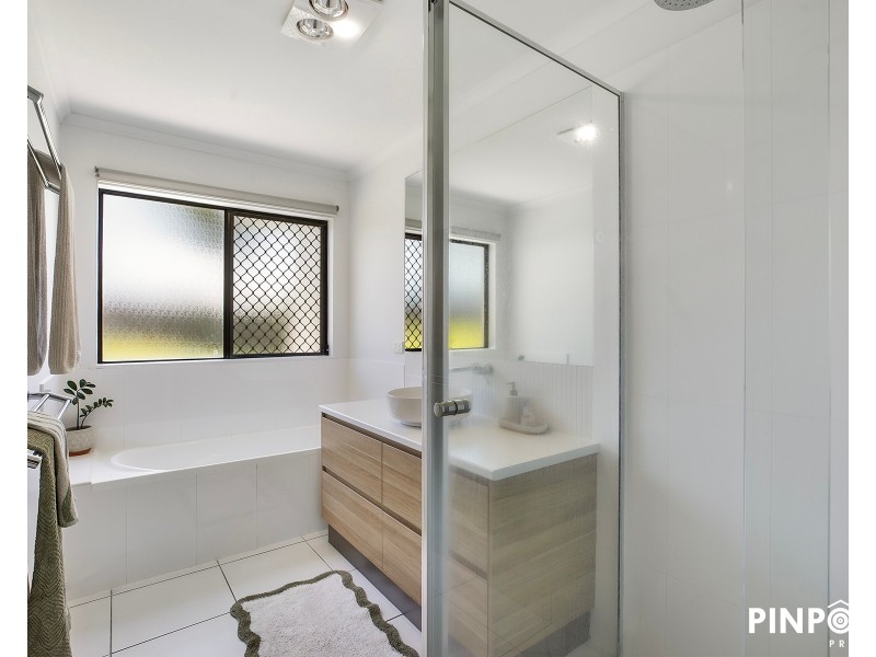 30 Mulcahy Crescent, Eimeo QLD 4740
