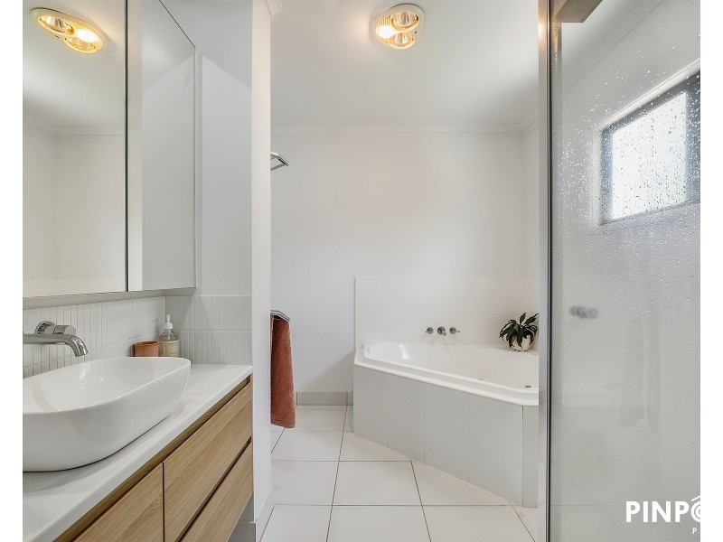 30 Mulcahy Crescent, Eimeo QLD 4740
