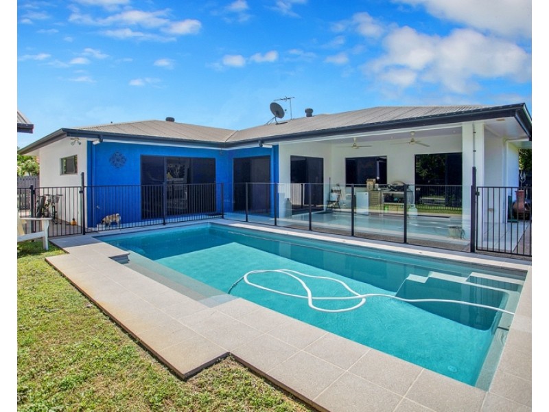 13 Michelle Crescent, Bucasia QLD 4750