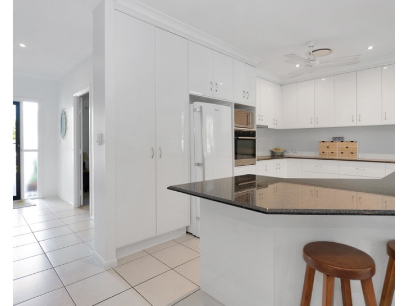 13 Michelle Crescent, Bucasia QLD 4750