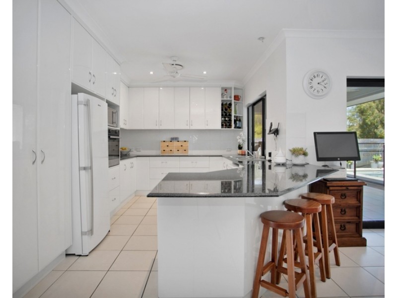 13 Michelle Crescent, Bucasia QLD 4750