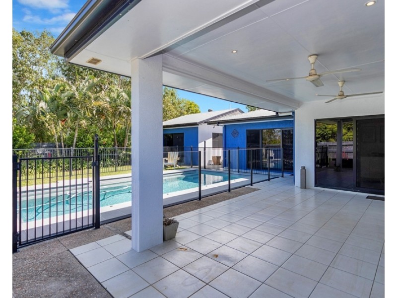 13 Michelle Crescent, Bucasia QLD 4750