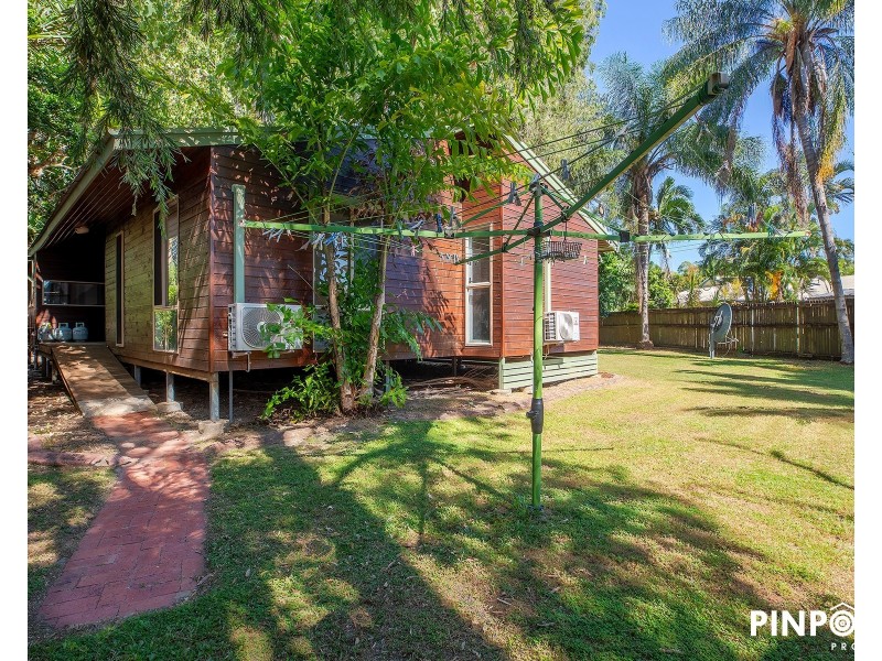 2 Dapplewood Close, Andergrove QLD 4740