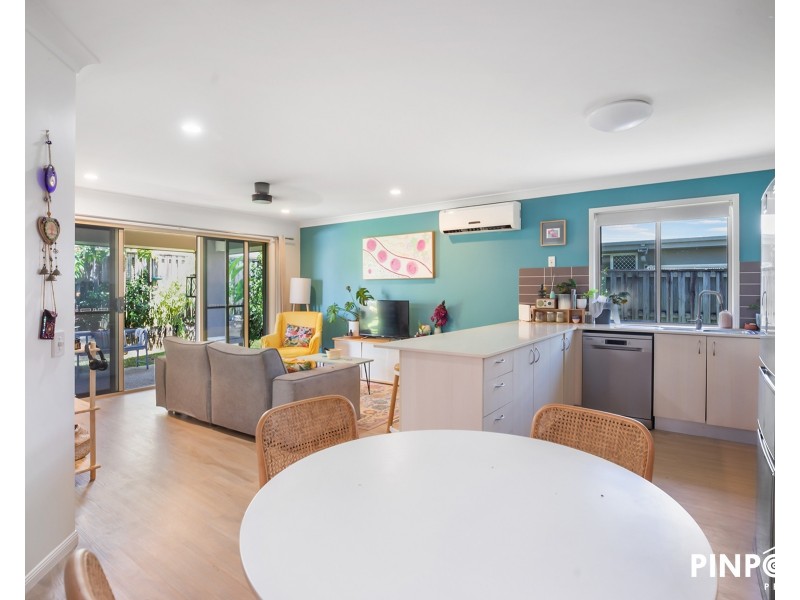 16C Newport Parade, Blacks Beach QLD 4740