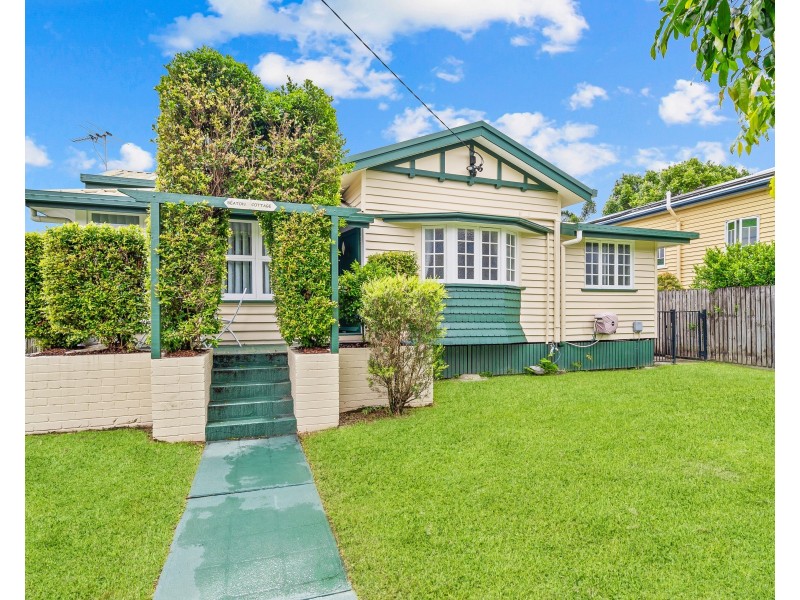 18 Beaton Street, West Mackay QLD 4740