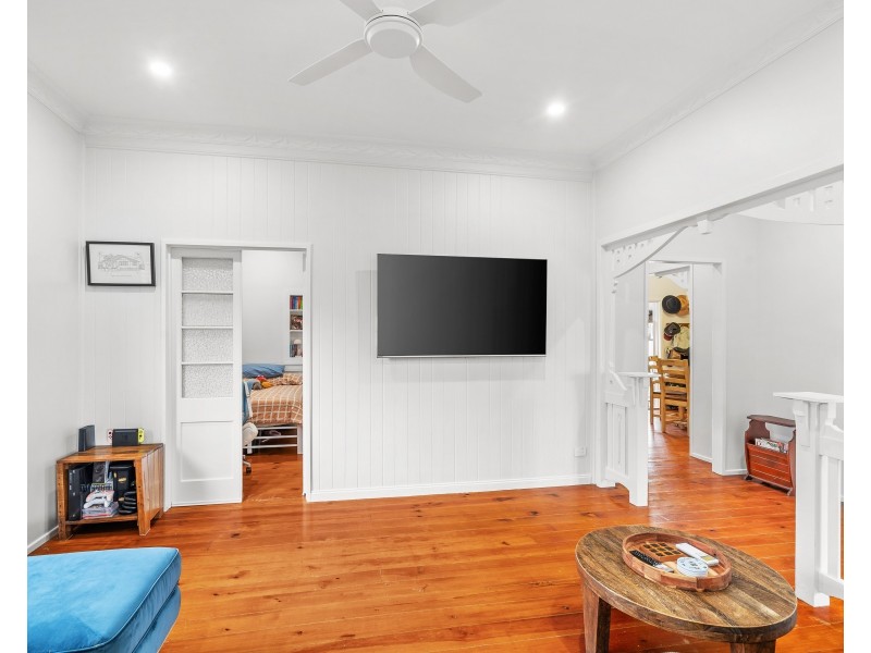 18 Beaton Street, West Mackay QLD 4740