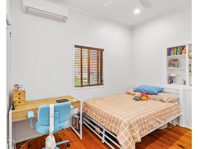 18 Beaton Street, West Mackay QLD 4740