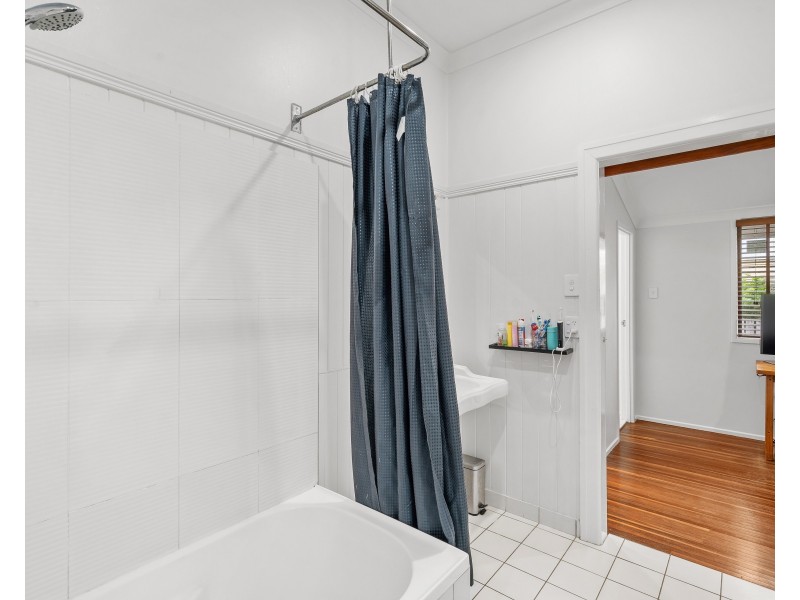 18 Beaton Street, West Mackay QLD 4740