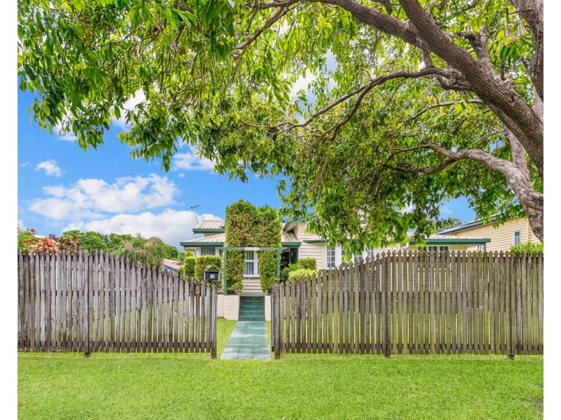 18 Beaton Street, West Mackay QLD 4740