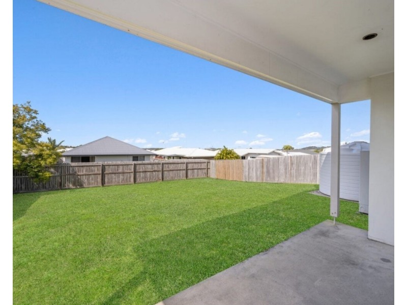 28 Phoenix Crescent, Rural View QLD 4740