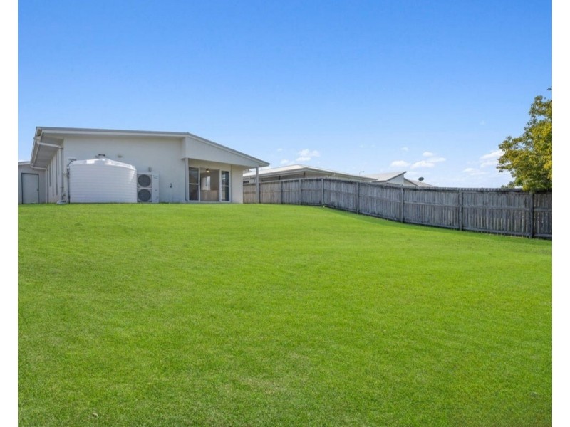 28 Phoenix Crescent, Rural View QLD 4740