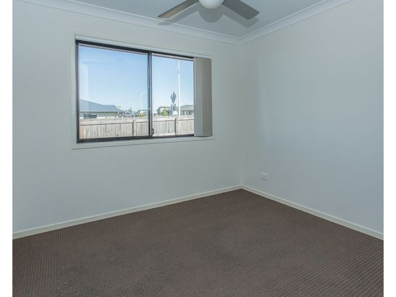 36 Phoenix Crescent, Rural View QLD 4740