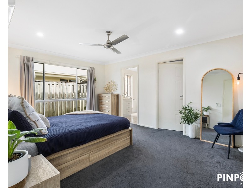 52 Coogee Terrace, Blacks Beach QLD 4740