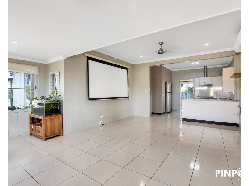 15 Adrian Street, West Mackay QLD 4740