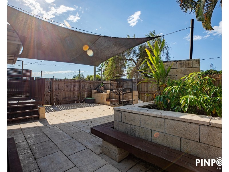15 Adrian Street, West Mackay QLD 4740