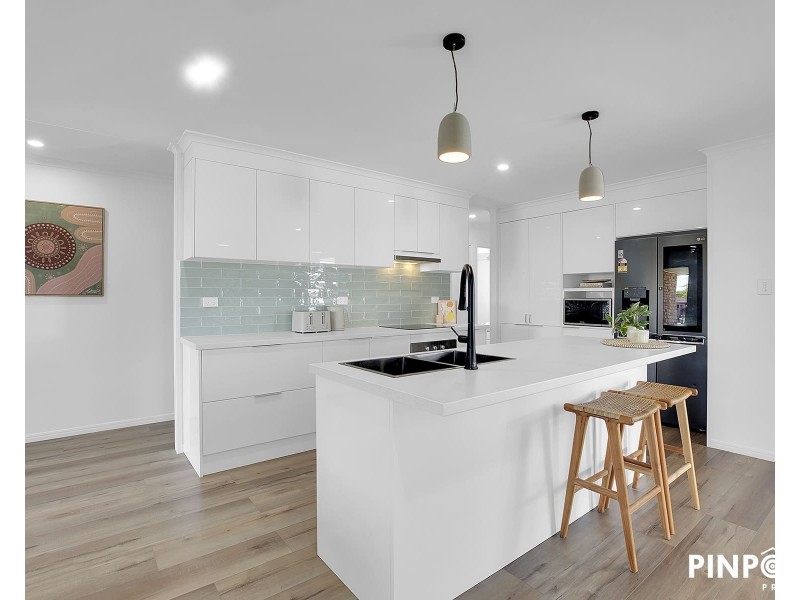 34 Royal Sands Boulevard, Bucasia QLD 4750