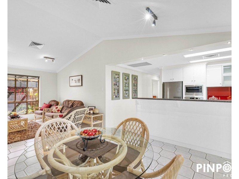 3 Edinburgh Place, Beaconsfield QLD 4740