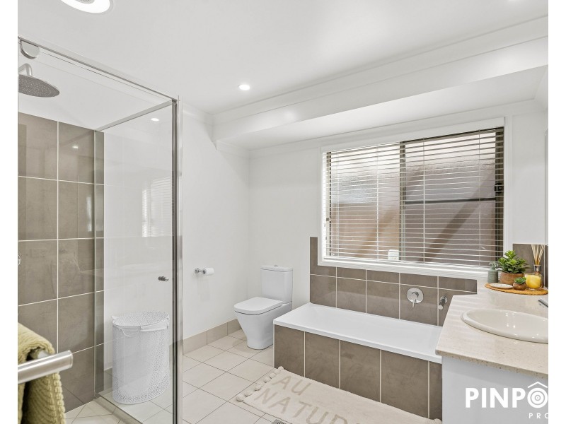 3 Edinburgh Place, Beaconsfield QLD 4740