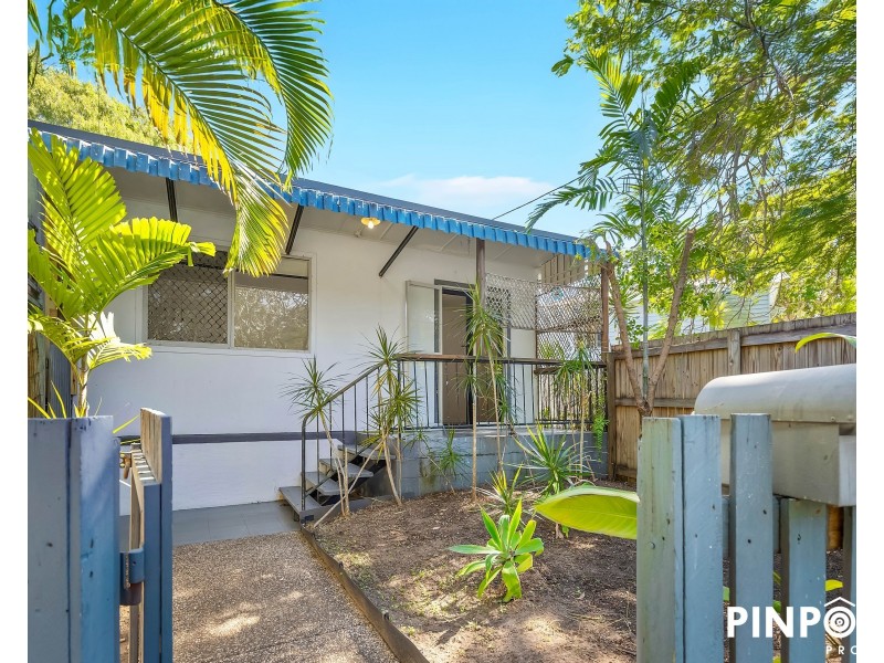 2 Graham Crescent, Eimeo QLD 4740