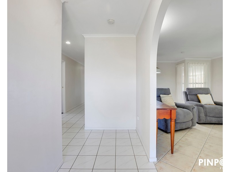 17 Ross Street, Mount Pleasant QLD 4740