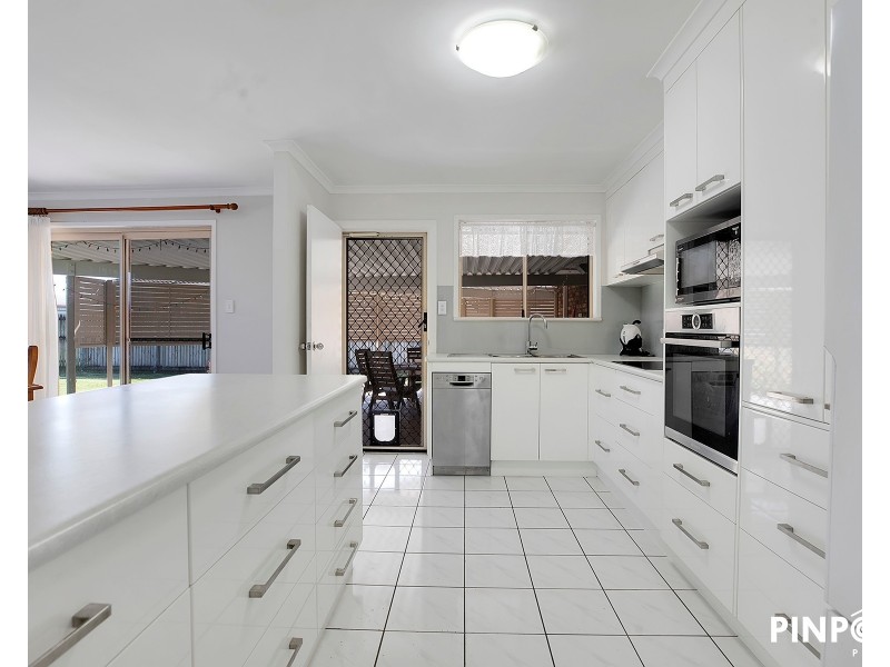 17 Ross Street, Mount Pleasant QLD 4740