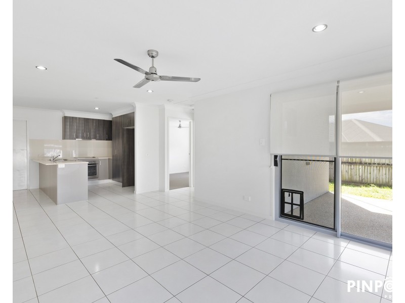 2/1 Anderson Court, Rural View QLD 4740