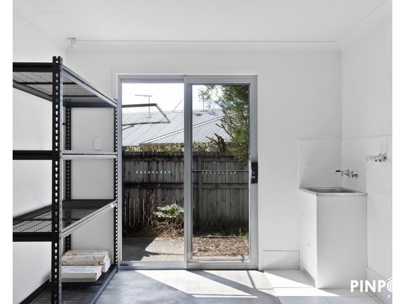 2/1 Anderson Court, Rural View QLD 4740